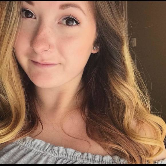 Meet your Posher, Bailey - Picture 1 of 1